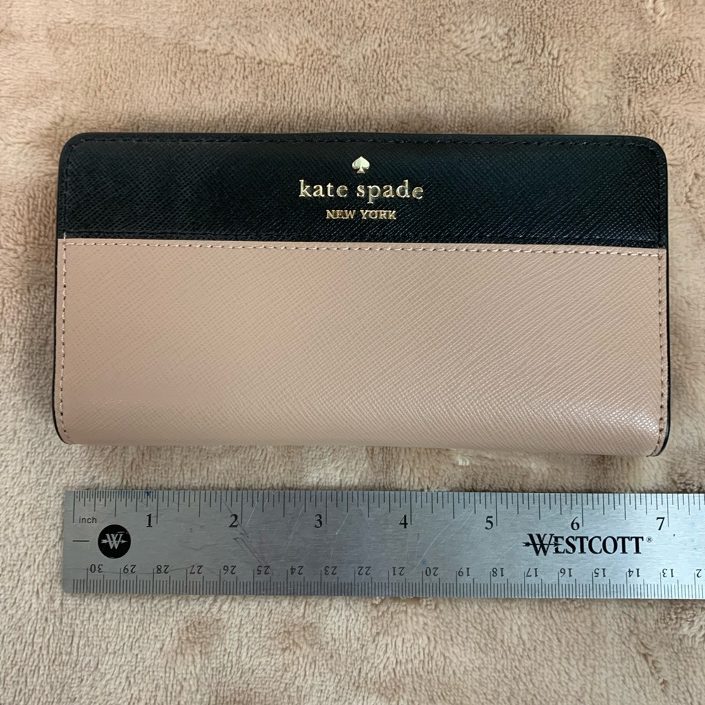 NWT Kate Spade Large Slim Bifold Wallet. Tan and Black with Gold Accents. - Picture 9 of 10